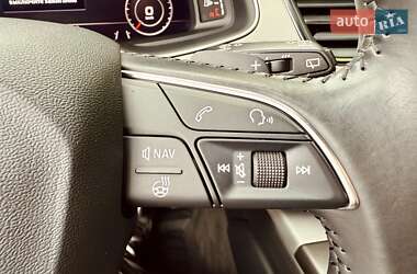Внедорожник / Кроссовер Audi Q7 2016 в 