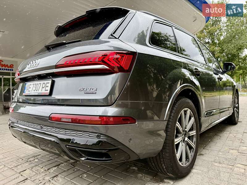 Внедорожник / Кроссовер Audi Q7 2021 в Днепре