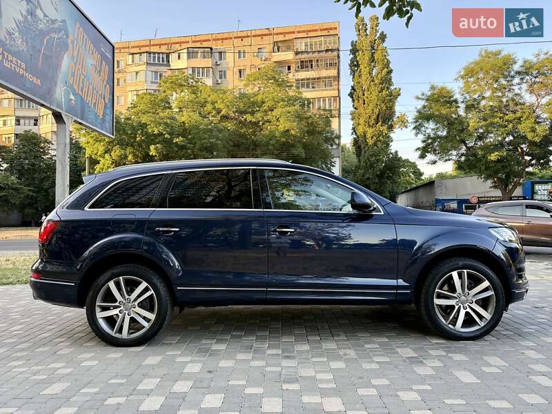 Внедорожник / Кроссовер Audi Q7 2012 в Одессе