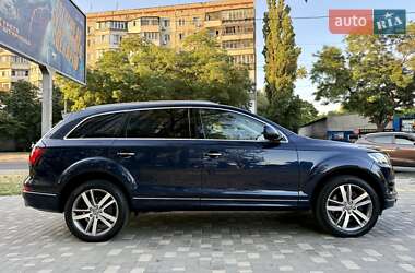 Позашляховик / Кросовер Audi Q7 2012 в 
