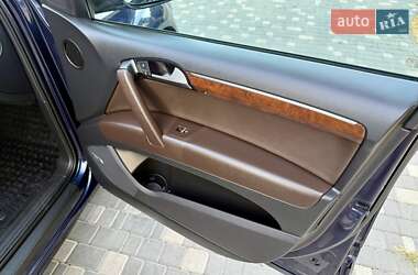 Позашляховик / Кросовер Audi Q7 2012 в 