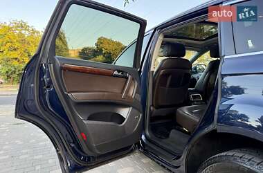 Позашляховик / Кросовер Audi Q7 2012 в 