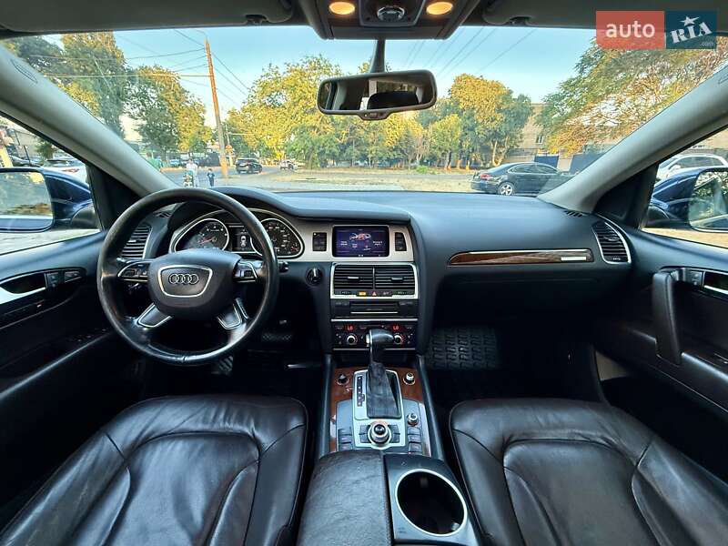 Внедорожник / Кроссовер Audi Q7 2012 в Одессе