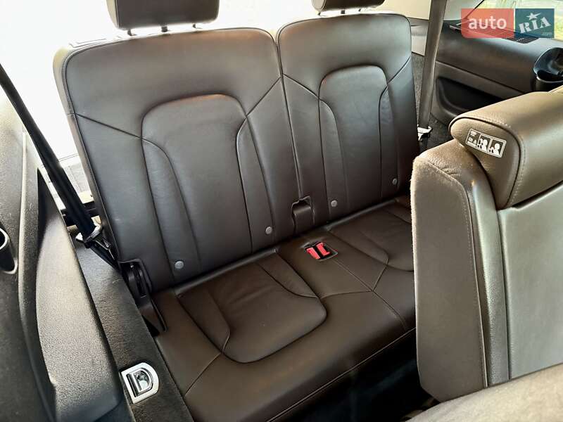Внедорожник / Кроссовер Audi Q7 2012 в Одессе