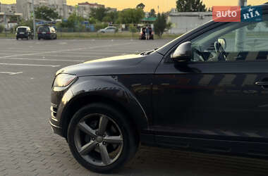 Внедорожник / Кроссовер Audi Q7 2014 в 