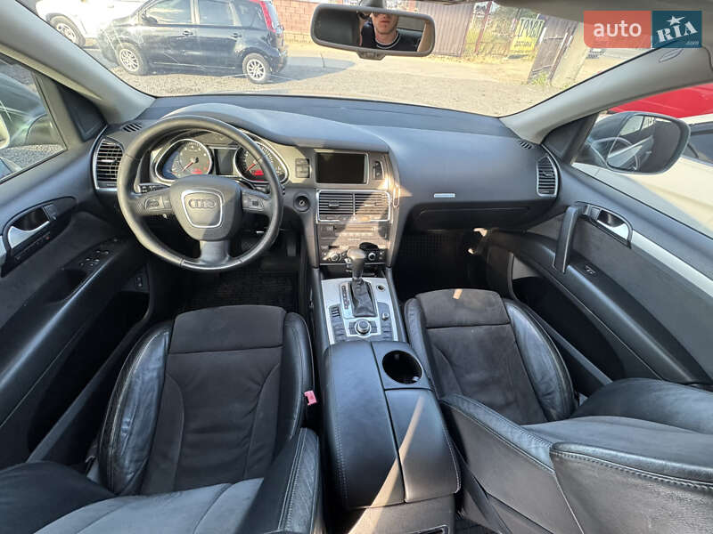 Внедорожник / Кроссовер Audi Q7 2006 в Одессе