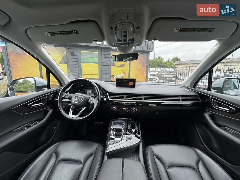 Внедорожник / Кроссовер Audi Q7 2017 в Стрые