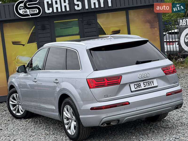 Внедорожник / Кроссовер Audi Q7 2017 в Стрые