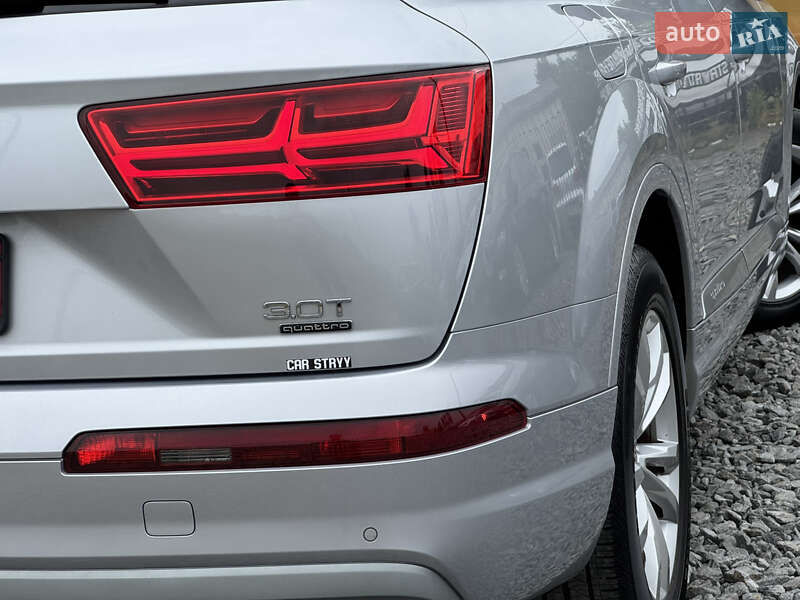 Внедорожник / Кроссовер Audi Q7 2017 в Стрые