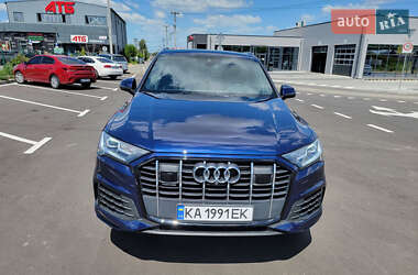 Внедорожник / Кроссовер Audi Q7 2020 в Святопетровское