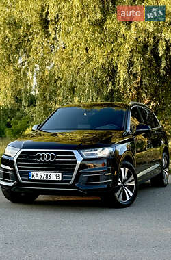 Позашляховик / Кросовер Audi Q7 2016 в Києві