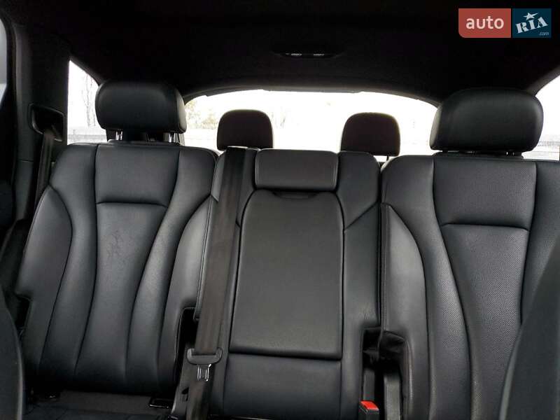 Позашляховик / Кросовер Audi Q7 2018 в Львові