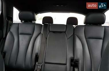 Внедорожник / Кроссовер Audi Q7 2018 в 