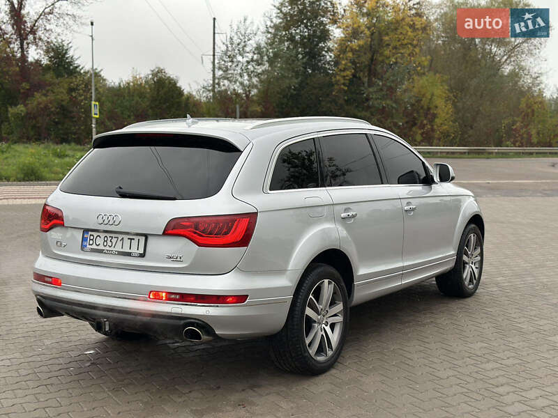 Позашляховик / Кросовер Audi Q7 2014 в Львові
