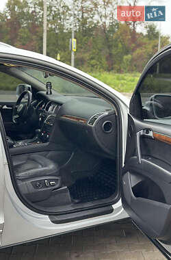 Внедорожник / Кроссовер Audi Q7 2014 в 