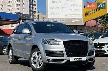 Внедорожник / Кроссовер Audi Q7 2009 в 