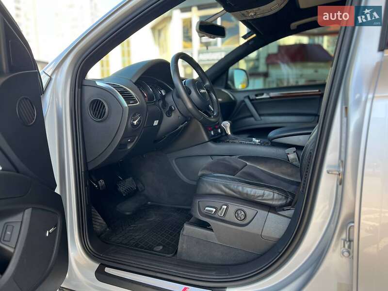 Внедорожник / Кроссовер Audi Q7 2009 в Одессе