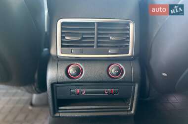 Внедорожник / Кроссовер Audi Q7 2009 в 