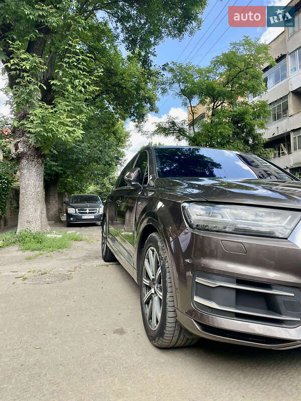 Внедорожник / Кроссовер Audi Q7 2016 в Дрогобыче