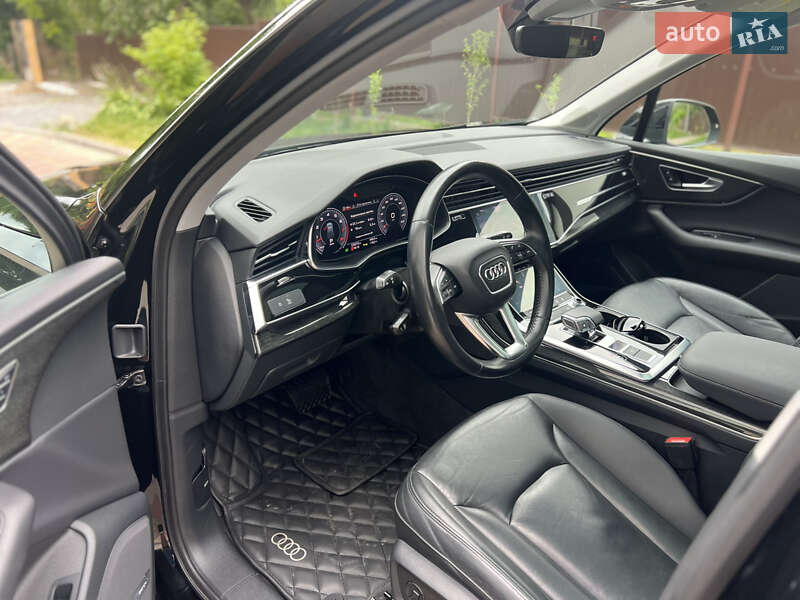 Внедорожник / Кроссовер Audi Q7 2019 в Львове
