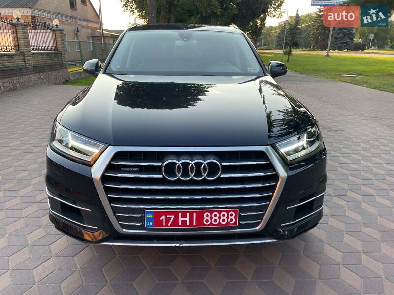 Внедорожник / Кроссовер Audi Q7 2016 в Лубнах