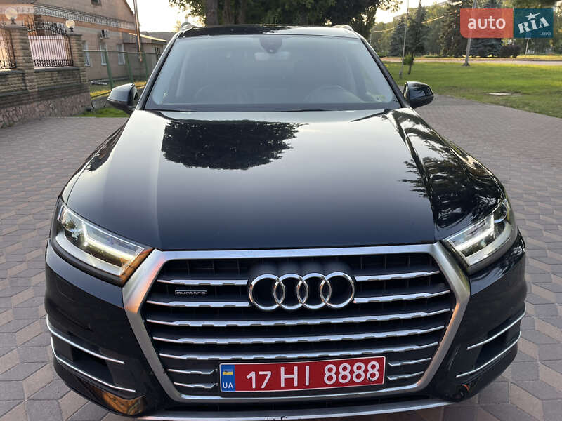 Внедорожник / Кроссовер Audi Q7 2016 в Лубнах