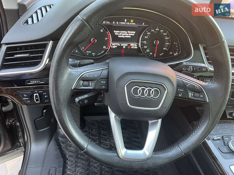 Внедорожник / Кроссовер Audi Q7 2016 в Лубнах