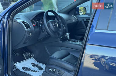 Внедорожник / Кроссовер Audi Q7 2010 в 