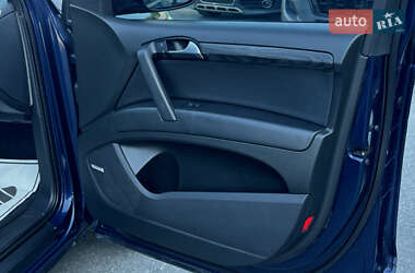 Внедорожник / Кроссовер Audi Q7 2010 в 