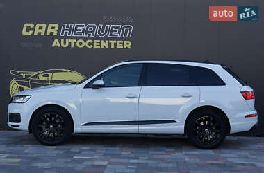 Внедорожник / Кроссовер Audi Q7 2017 в 