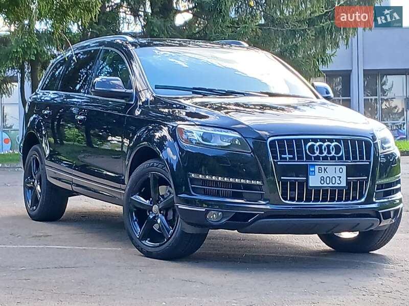 Внедорожник / Кроссовер Audi Q7 2012 в 