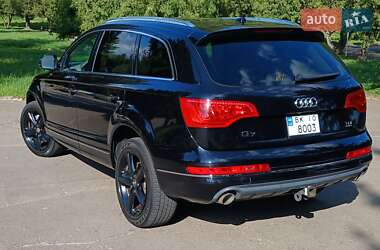 Внедорожник / Кроссовер Audi Q7 2012 в 