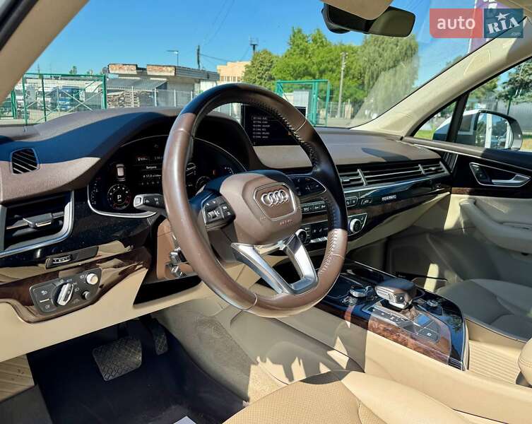 Внедорожник / Кроссовер Audi Q7 2017 в Львове