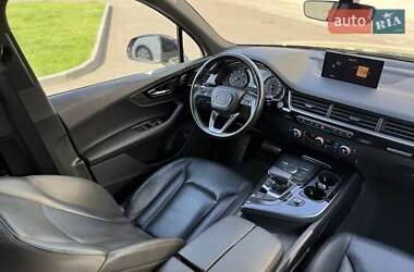 Позашляховик / Кросовер Audi Q7 2016 в 