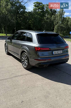Внедорожник / Кроссовер Audi Q7 2020 в 