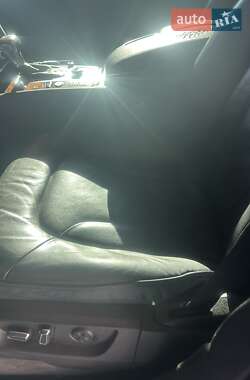 Позашляховик / Кросовер Audi Q7 2015 в 