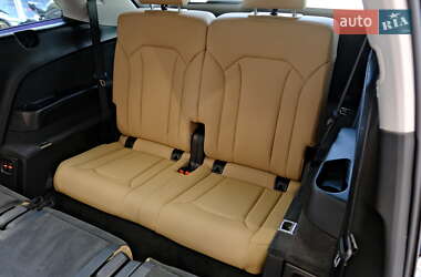 Внедорожник / Кроссовер Audi Q7 2021 в 