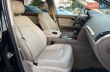 Внедорожник / Кроссовер Audi Q7 2015 в 