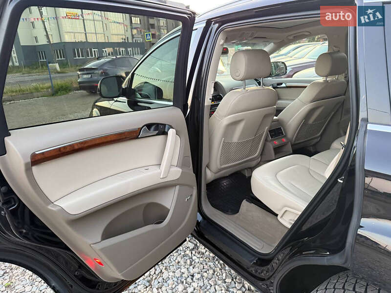 Внедорожник / Кроссовер Audi Q7 2015 в Коломые