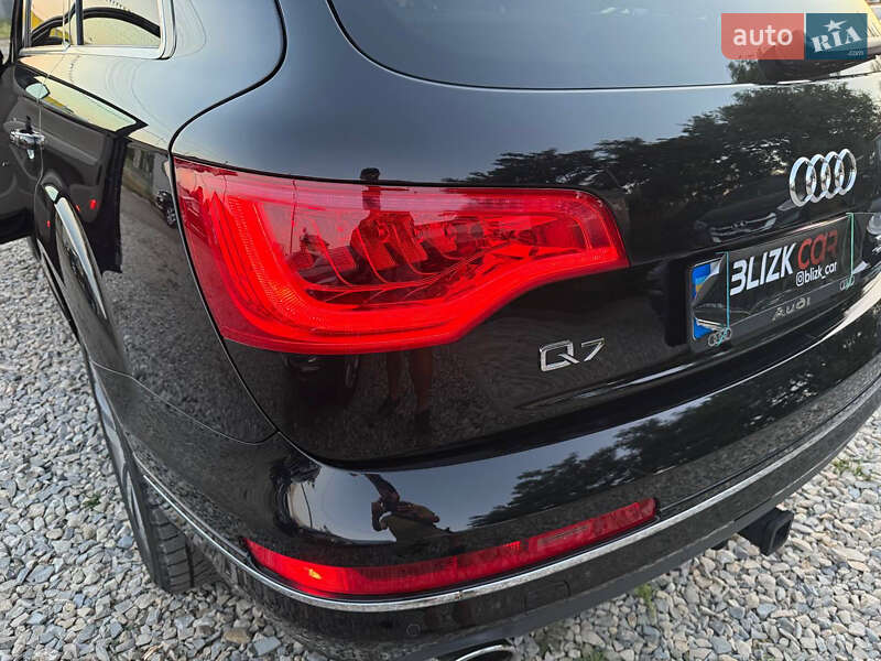 Внедорожник / Кроссовер Audi Q7 2015 в Коломые