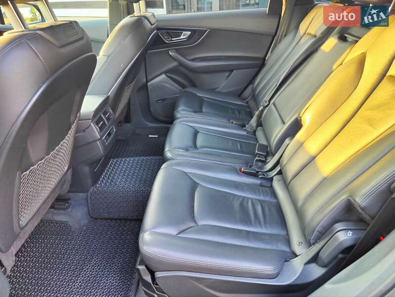 Внедорожник / Кроссовер Audi Q7 2016 в Одессе