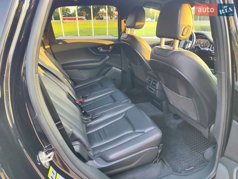 Внедорожник / Кроссовер Audi Q7 2016 в Одессе