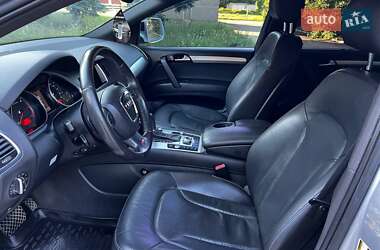 Позашляховик / Кросовер Audi Q7 2010 в 