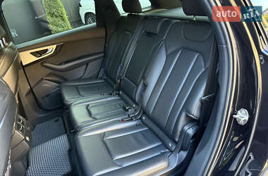 Внедорожник / Кроссовер Audi Q7 2016 в 