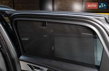Позашляховик / Кросовер Audi Q7 2017 в 