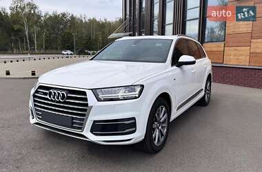 Внедорожник / Кроссовер Audi Q7 2019 в 