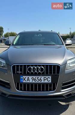 Внедорожник / Кроссовер Audi Q7 2012 в 