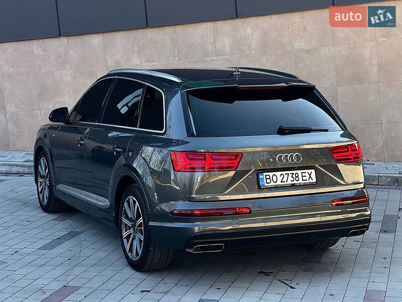 Позашляховик / Кросовер Audi Q7 2016 в Тернополі