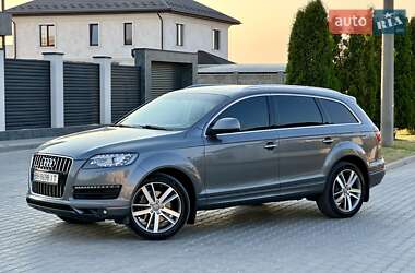 Внедорожник / Кроссовер Audi Q7 2011 в 