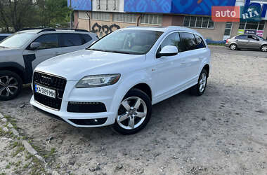 Позашляховик / Кросовер Audi Q7 2013 в Києві